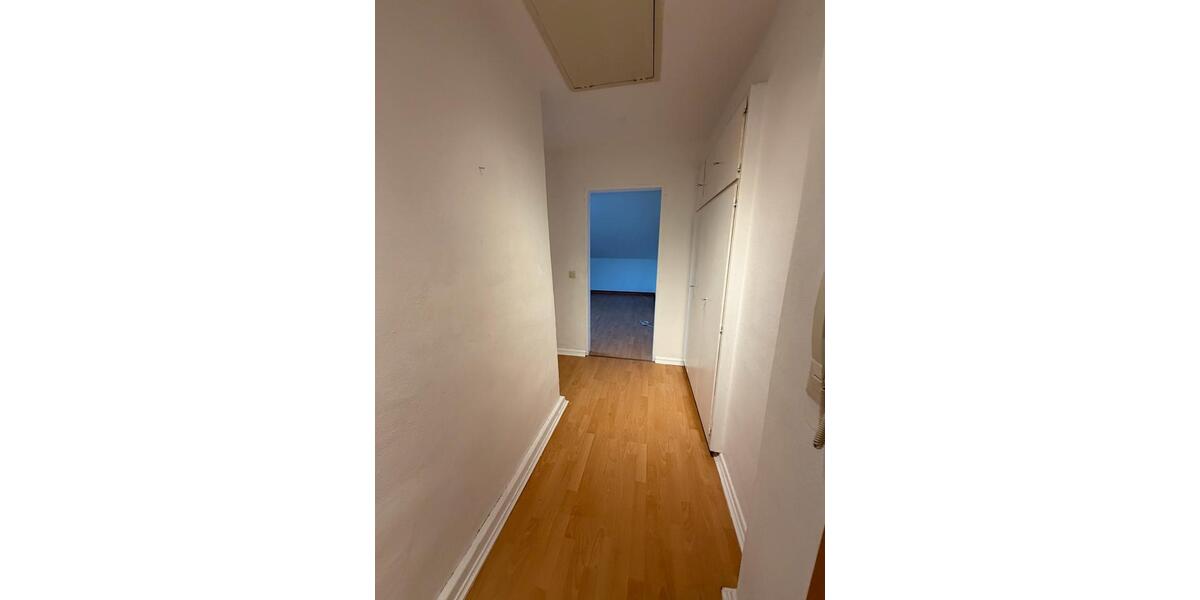 Dachgeschoßwohnung Duisburg Walsum - 1 Zimmer, 30 m&sup2;, 480&euro; | Angebot:26090590