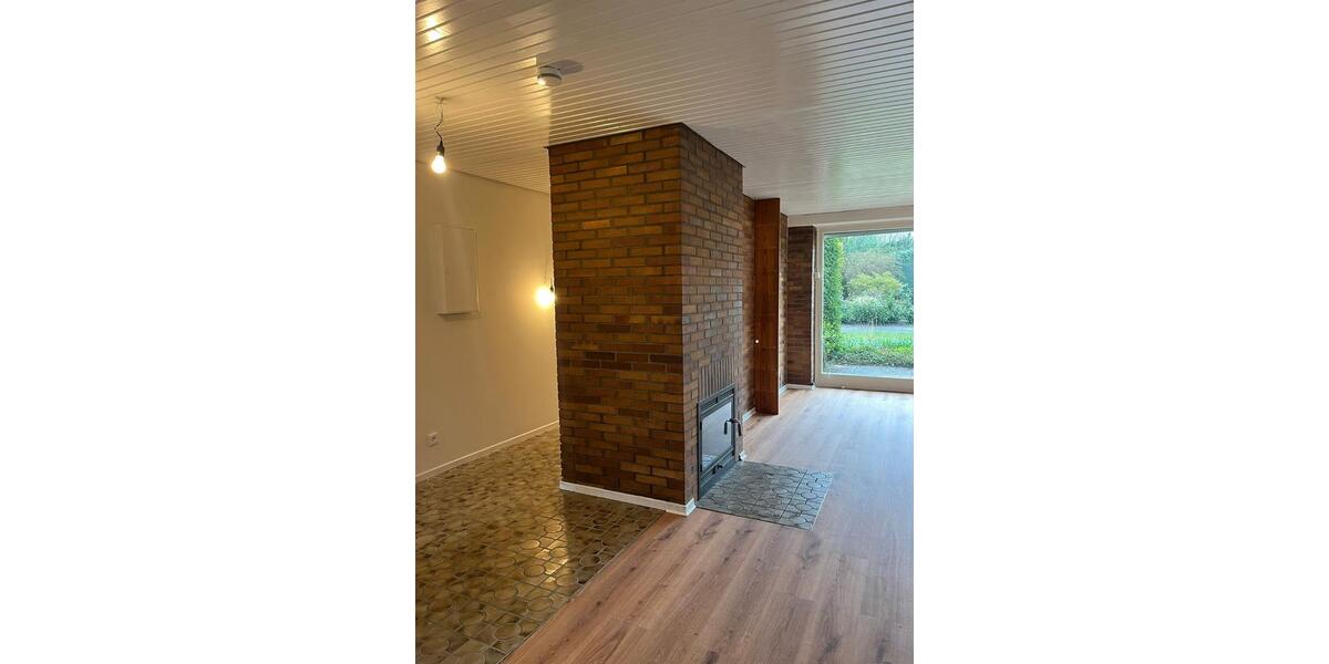 Erdgeschoßwohnung Hamburg Wandsbek - 4 Zimmer, 121 m&sup2;, 2.175&euro; | Angebot:26678163