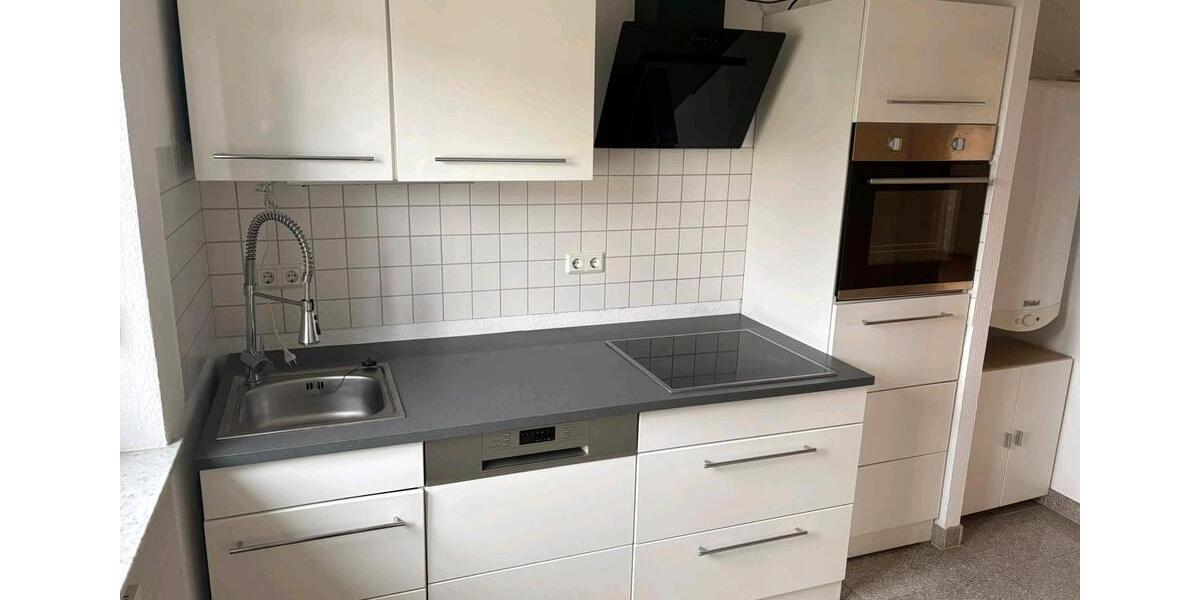 Etagenwohnung Saarbrücken Malstatt - 4 Zimmer, 83 m&sup2;, 750&euro; | Angebot:25053296