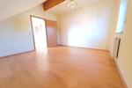 Dachgeschoßwohnung Bad Kissingen - 4 Zimmer, 122 m&sup2;, 970&euro; | Angebot:26233588