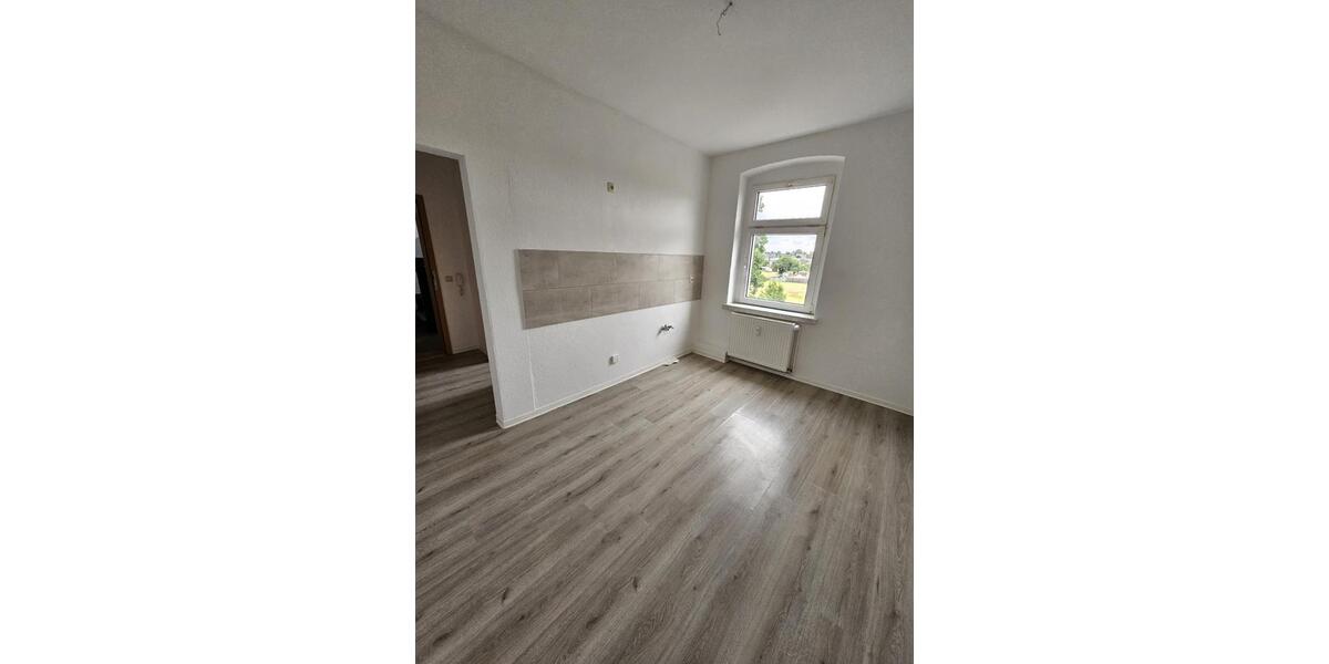 Helle Renovierte 2-Raum-Wohnung in MagdeburgLemsdorf 2 zimmer