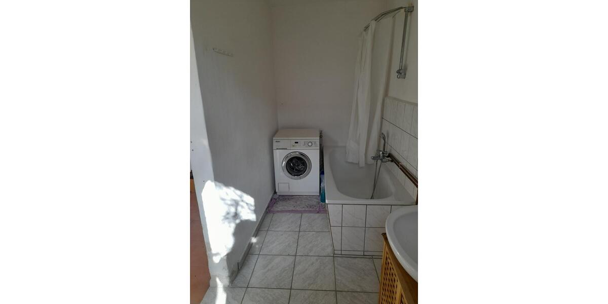 Erdgeschoßwohnung Lewitzrand - 1 Zimmer, 33 m&sup2;, 250&euro; | Angebot:22066242