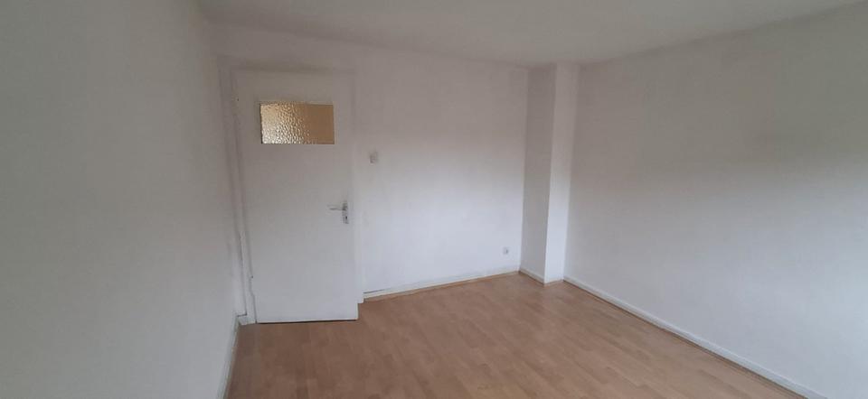 Etagenwohnung Köln Kalk - 3 Zimmer, 78 m&sup2;, 1.250&euro; | Angebot:26621365