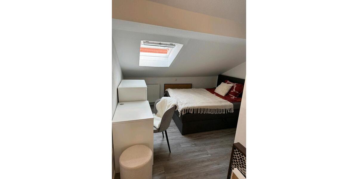 Dachwohnung komplett NEU 2.5 zimmer