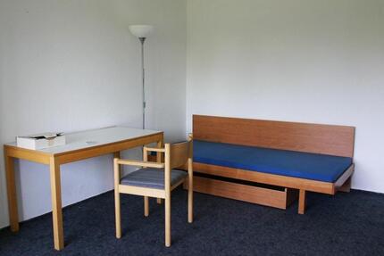 Wohnen auf Zeit Rostock Groß-Klein - 2 Zimmer, 10 m&sup2;, 300&euro; | Angebot:26051159