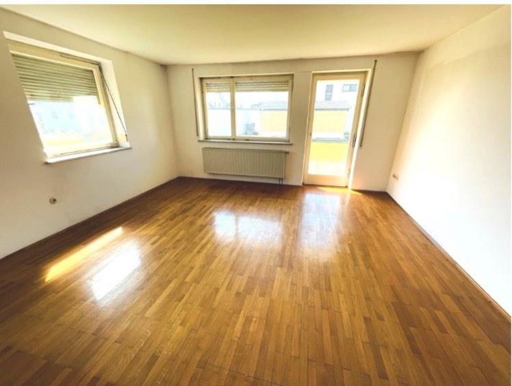 Wohnen auf Zeit Mindelheim - 3 Zimmer, 92 m&sup2;, 500&euro; | Angebot:24804038
