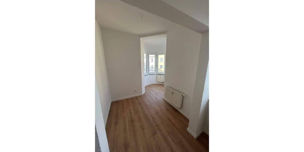 Etagenwohnung Plauen Stadtmitte - 3 Zimmer, 68 m&sup2;, 375&euro; | Angebot:26486458