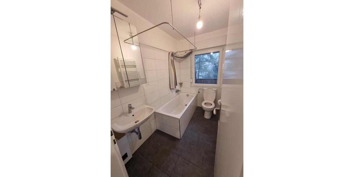 Etagenwohnung Solingen - 1 Zimmer, 43 m&sup2;, 430&euro; | Angebot:24740045