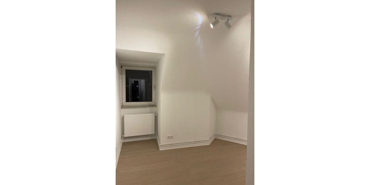 Dachgeschoßwohnung Kassel Vorderer Westen - 2 Zimmer, 49 m&sup2;, 649&euro; | Angebot:24750607