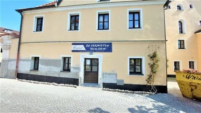 Gewerbeobjekt Weiden in der Oberpfalz Weiden - 5 Zimmer, 320 m&sup2;, 3.800&euro; | Angebot:25673593