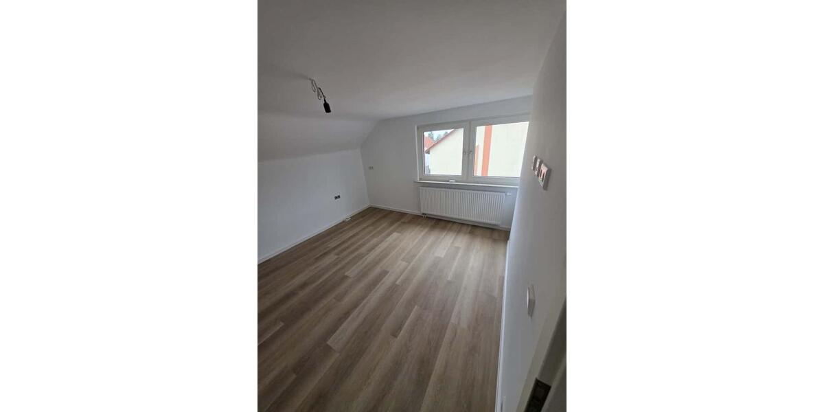 Dachgeschoßwohnung Wiesbaden Bierstadt - 2 Zimmer, 47 m&sup2;, 850&euro; | Angebot:23406588