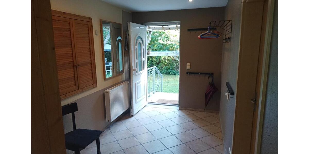 Wohnen auf Zeit Broderstorf - 4 Zimmer, 130 m&sup2;, 25&euro; | Angebot:23784932