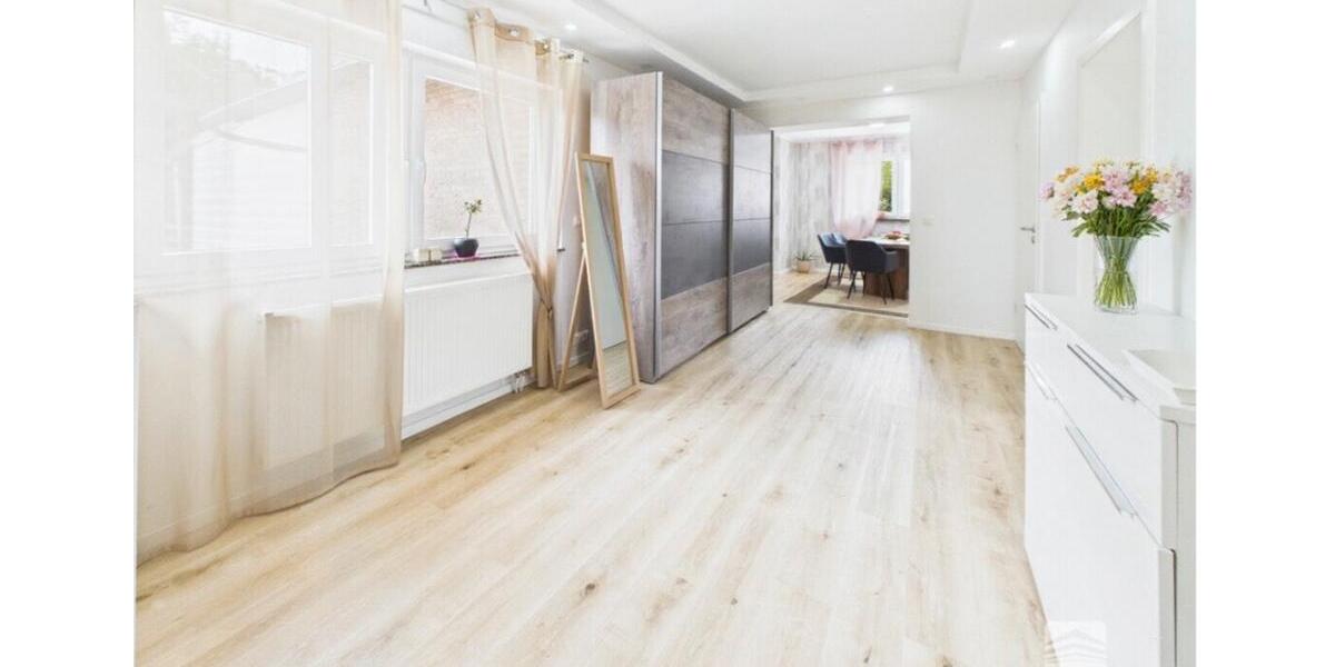 Etagenwohnung Übach-Palenberg Palenberg - 3 Zimmer, 135 m&sup2;, 1.100&euro; | Angebot:25640104