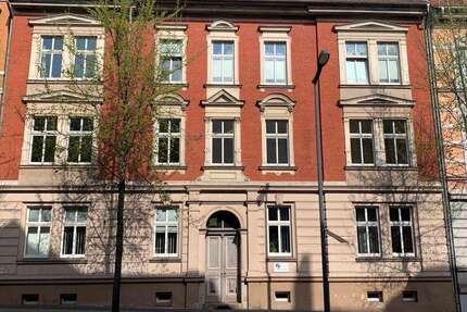 Wohnung zum Mieten in Frankfurt (Oder) 940 € 104.37 m² 4 zimmer