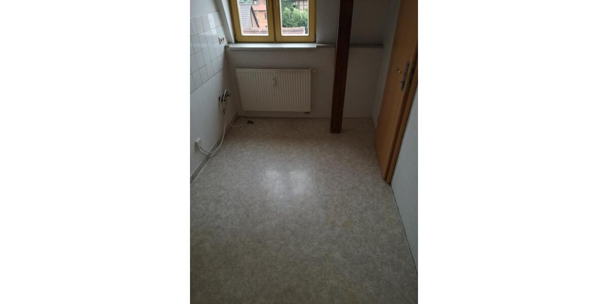 Dachgeschoßwohnung Querfurt - 3 Zimmer, 60 m&sup2;, 340&euro; | Angebot:25887272