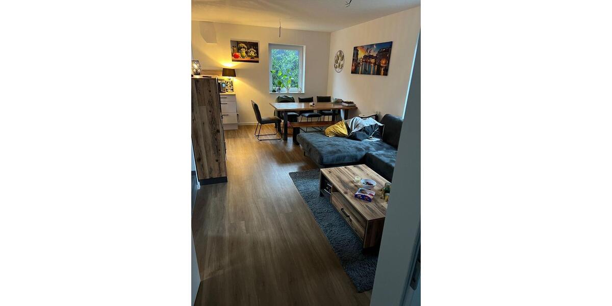 Etagenwohnung Leer (Ostfriesland) - 3 Zimmer, 87 m&sup2;, 1.000&euro; | Angebot:25151385