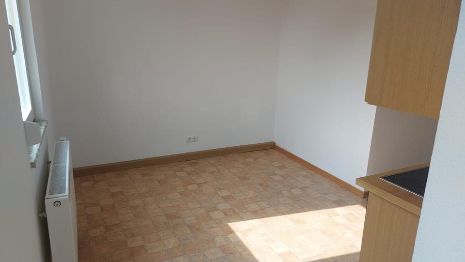 Gemütliche 2-Zimmer Wohnung mit Balkon, Garten, Keller, Parken 2 zimmer