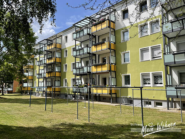 2-Raum-Wohnung mit Balkon zu vermieten