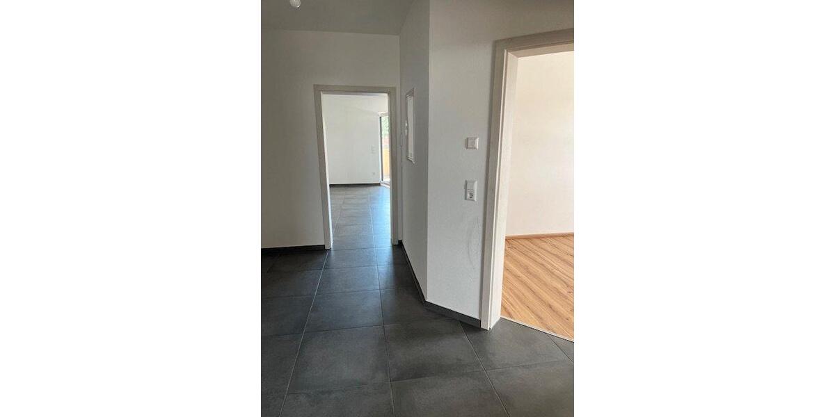 Etagenwohnung Bissingen - 4 Zimmer, 100 m&sup2;, 985&euro; | Angebot:26040564
