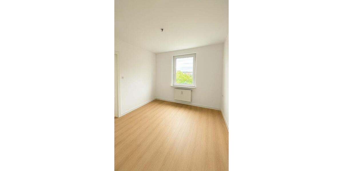 Etagenwohnung Crinitz - 3.5 Zimmer, 95 m&sup2;, 570&euro; | Angebot:23860494