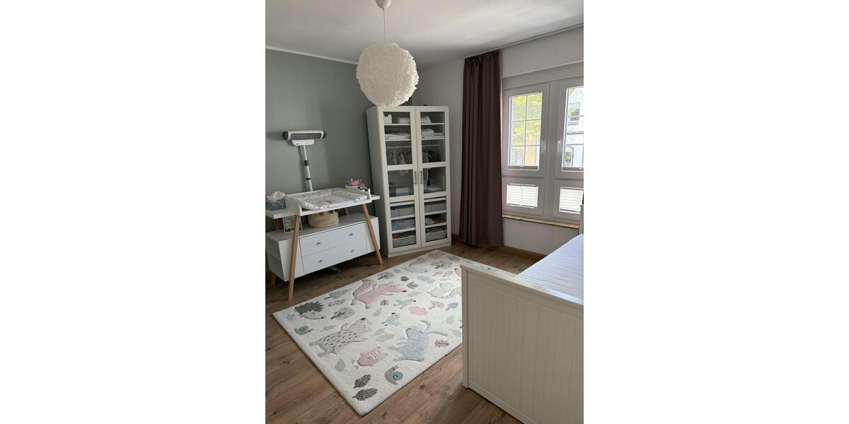 Etagenwohnung Lünen Brambauer - 4 Zimmer, 141 m&sup2;, 1.100&euro; | Angebot:24750118