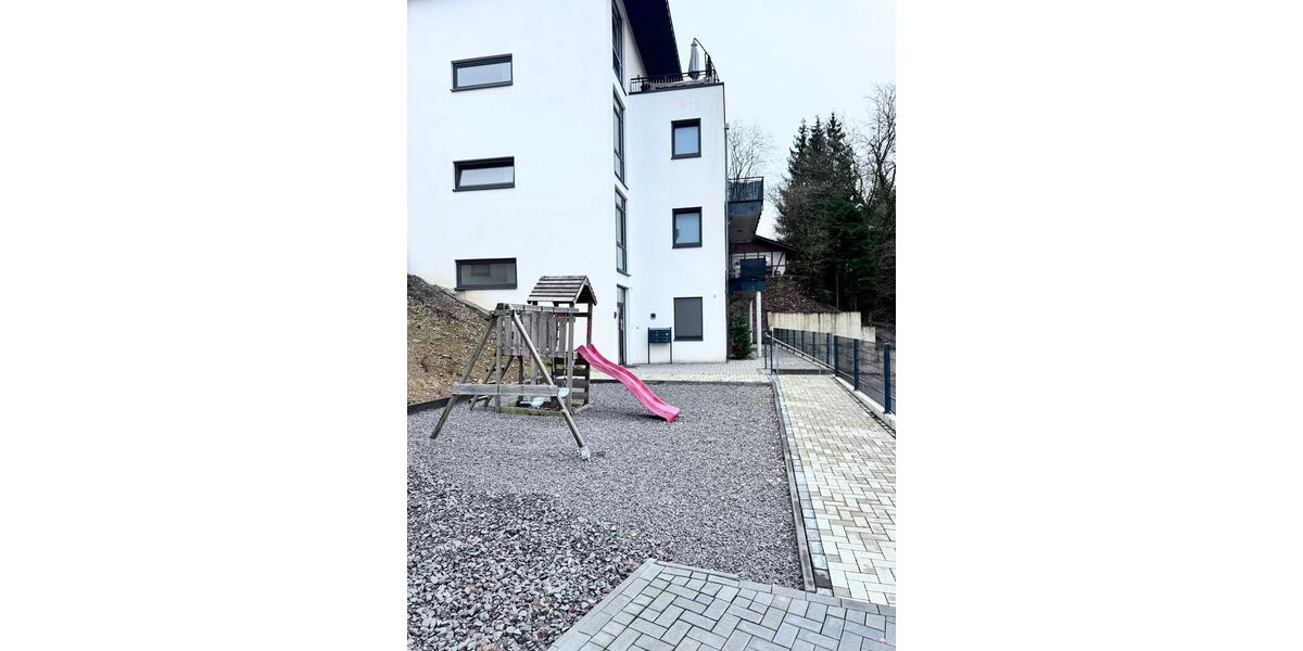 Erdgeschoßwohnung Gummersbach - 3.5 Zimmer, 87 m&sup2;, 1.130&euro; | Angebot:24141550