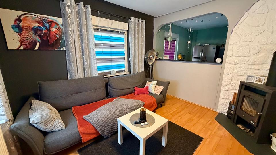 Einfamilienhaus Niedenstein - 6 Zimmer, 145 m&sup2;, 800&euro; | Angebot:26572697