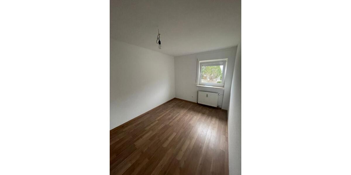 Etagenwohnung Flein - 3 Zimmer, 96 m&sup2;, 1.700&euro; | Angebot:26534634
