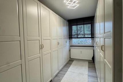 Gepflegte 3 Zimmer Wohnung inkl. Einbauküche und Schränken 3 zimmer