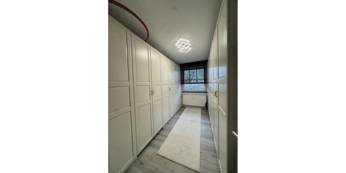 Gepflegte 3 Zimmer Wohnung inkl. Einbauküche und Schränken 3 zimmer