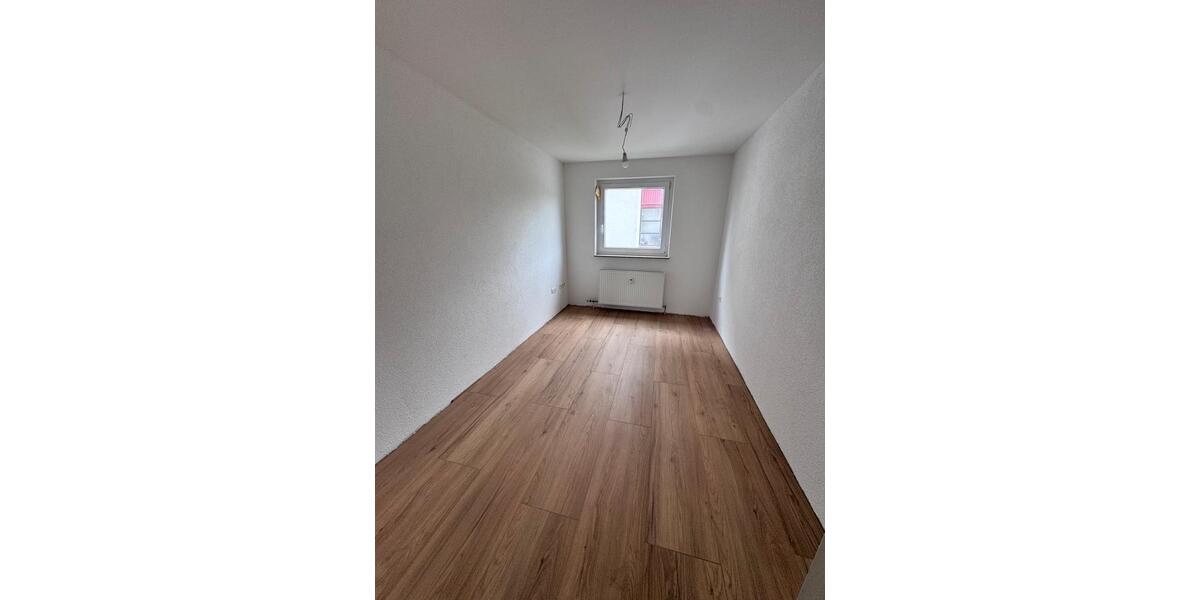 Etagenwohnung Neuhausen auf den Fildern - 3 Zimmer, 74 m&sup2;, 1.100&euro; | Angebot:26567976