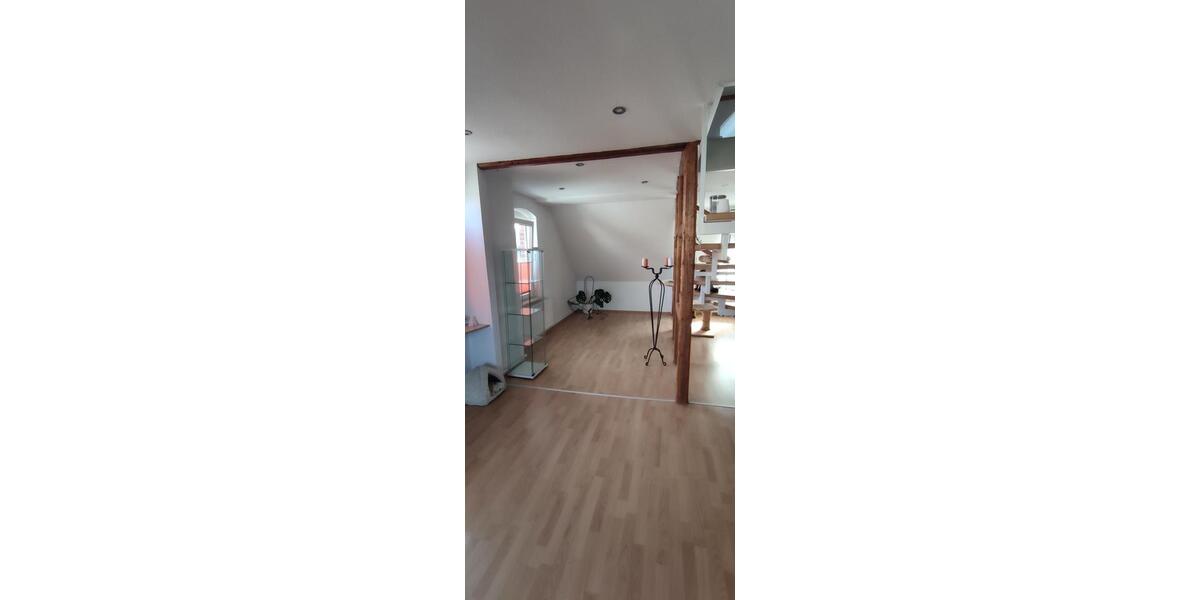 Dachgeschoßwohnung Alfeld (Leine) - 4 Zimmer, 92 m&sup2;, 700&euro; | Angebot:26562603