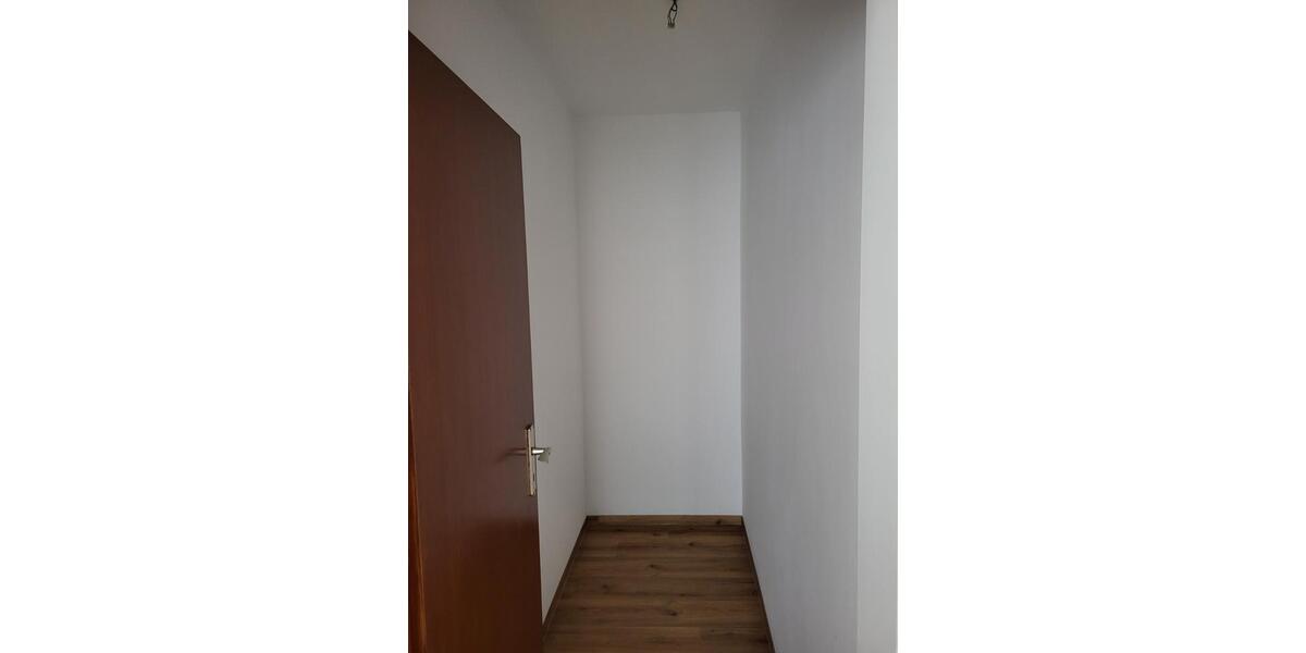 Etagenwohnung Ainring - 2 Zimmer, 68 m&sup2;, 800&euro; | Angebot:26620651