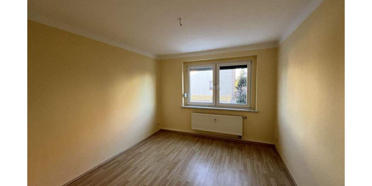 Etagenwohnung Riesa Altriesa - 2 Zimmer, 61 m&sup2;, 425&euro; | Angebot:25800267