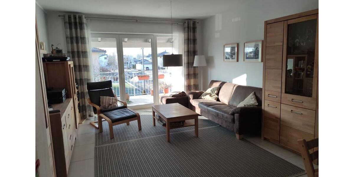 Etagenwohnung Schwandorf - 4 Zimmer, 100 m&sup2;, 1.225&euro; | Angebot:25855047