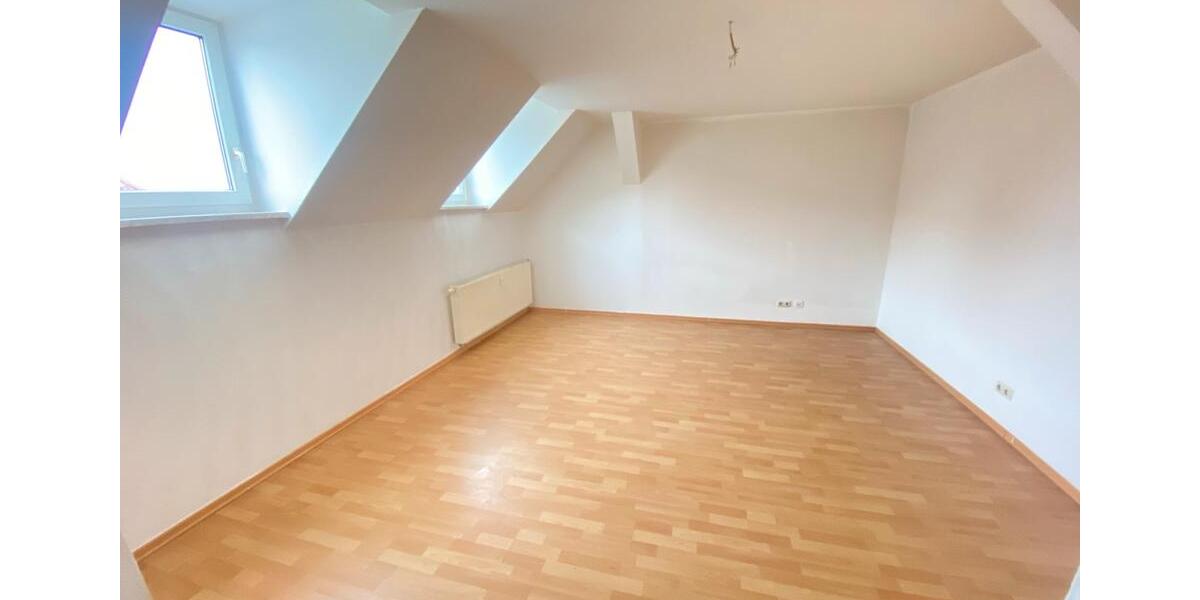 Charmante 2-Raum-Dachgeschosswohnung mit offener Wohnküche 2 zimmer