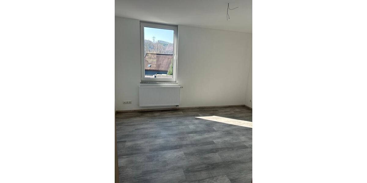 Etagenwohnung Wilnsdorf - 4 Zimmer, 120 m&sup2;, 1.260&euro; | Angebot:25841781