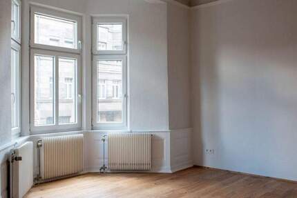 Eine frische Leinwand wartet auf Sie - Büro oder Praxisräume mit Gestaltungsspielraum 7 zimmer