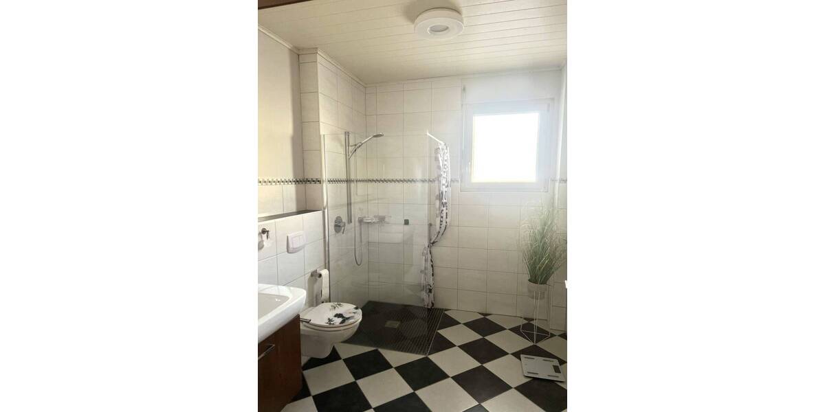 Etagenwohnung Weisendorf - 2 Zimmer, 51 m&sup2;, 620&euro; | Angebot:26763516