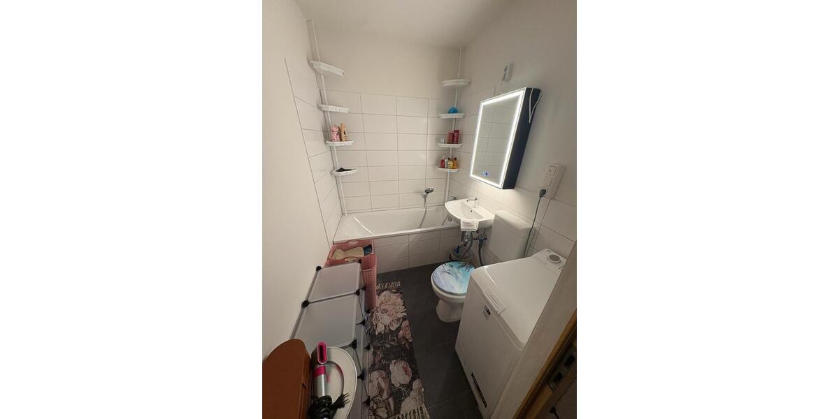 Etagenwohnung Saalfeld (Saale) - 3 Zimmer, 60 m&sup2;, 411&euro; | Angebot:25100788