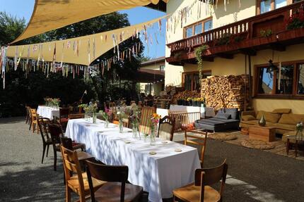 Haus Großkarolinenfeld - 5 Zimmer, 140 m&sup2;, 850&euro; | Angebot:24768392