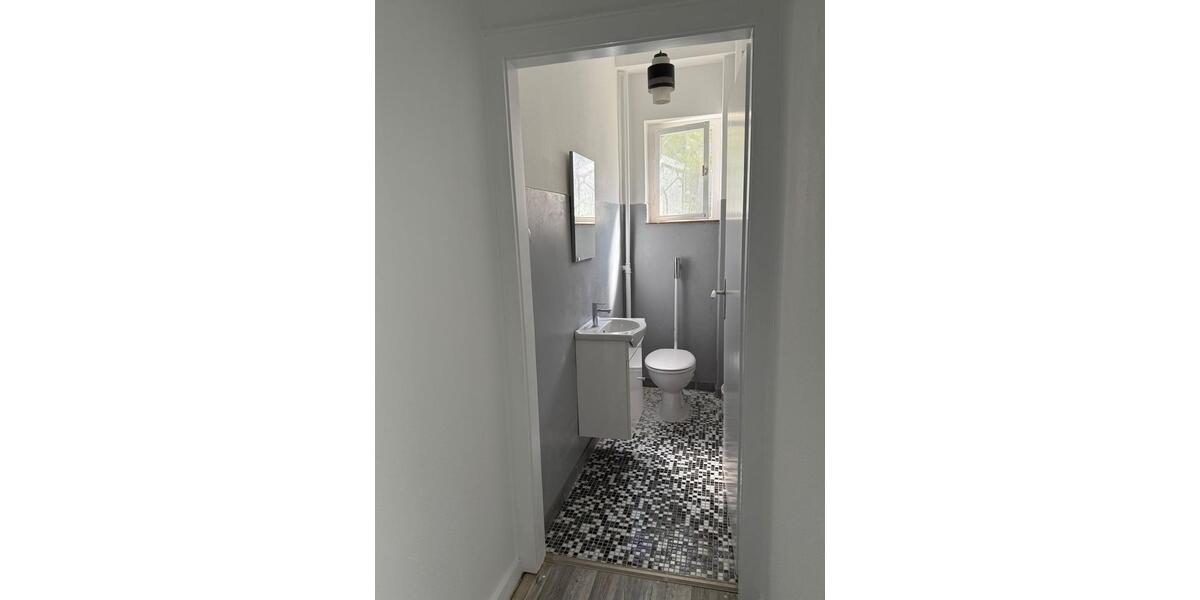 Erdgeschoßwohnung Mannheim Feudenheim - 3 Zimmer, 100 m&sup2;, 1.250&euro; | Angebot:26546755