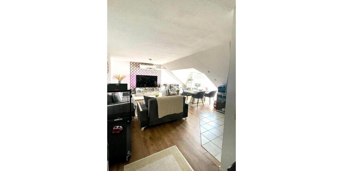 Dachgeschoßwohnung Limburg an der Lahn - 3 Zimmer, 72 m&sup2;, 1.050&euro; | Angebot:26690848