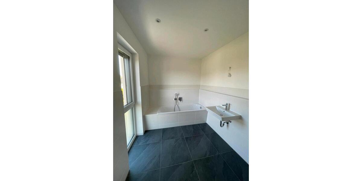 Reihenhaus Aindling - 5 Zimmer, 155 m&sup2;, 2.300&euro; | Angebot:26338324