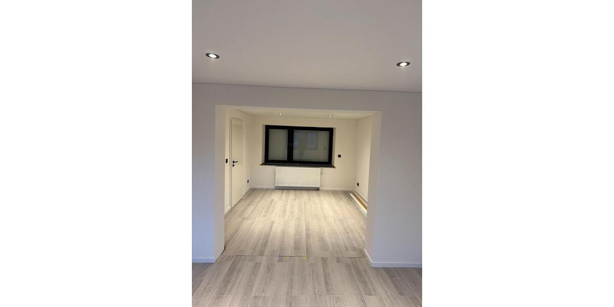 Erdgeschoßwohnung Schiffweiler - 3 Zimmer, 52 m&sup2;, 650&euro; | Angebot:24638969