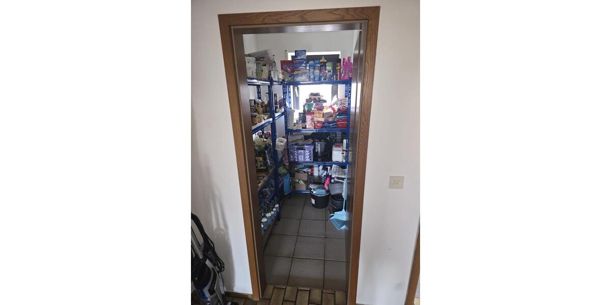 Erdgeschoßwohnung Regensburg Ganghofersiedlung - 4.5 Zimmer, 130 m&sup2;, 1.400&euro; | Angebot:25614804