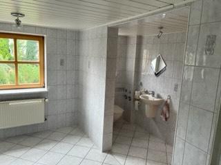 Erdgeschoßwohnung Schwandorf - 3 Zimmer, 108 m&sup2;, 1.200&euro; | Angebot:24837363