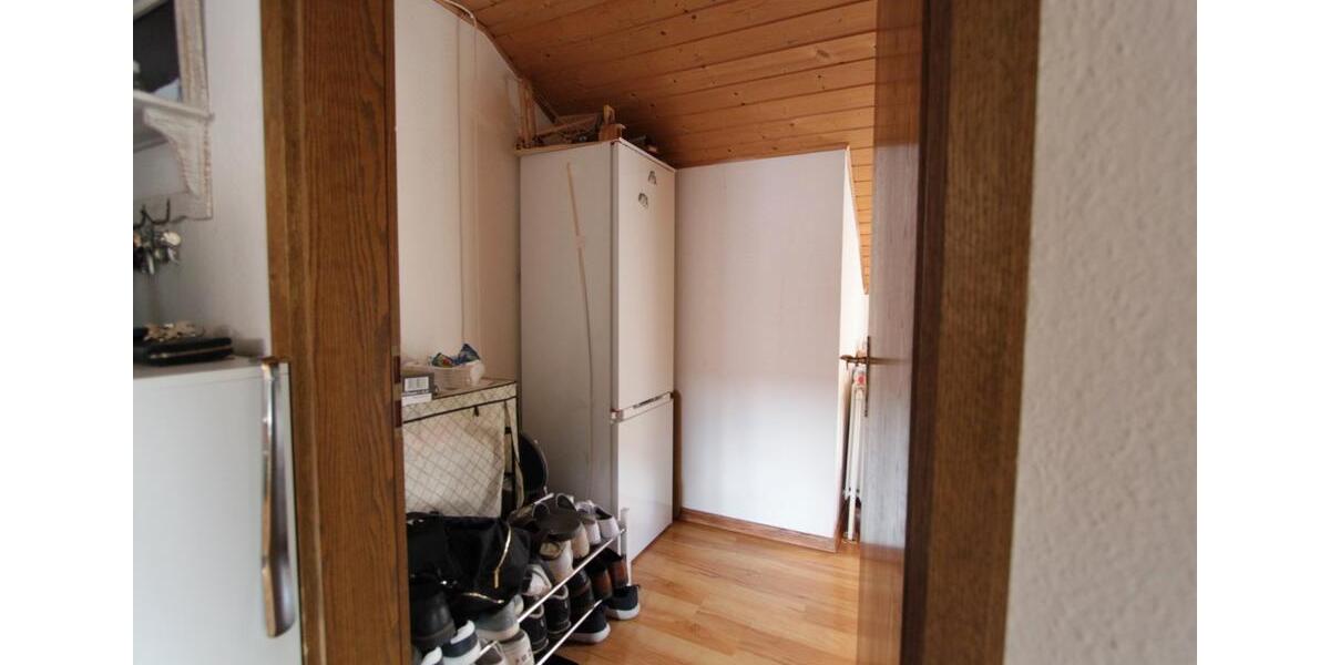 Dachgeschoßwohnung Hohenlinden - 3.5 Zimmer, 90 m&sup2;, 1.000&euro; | Angebot:26546183