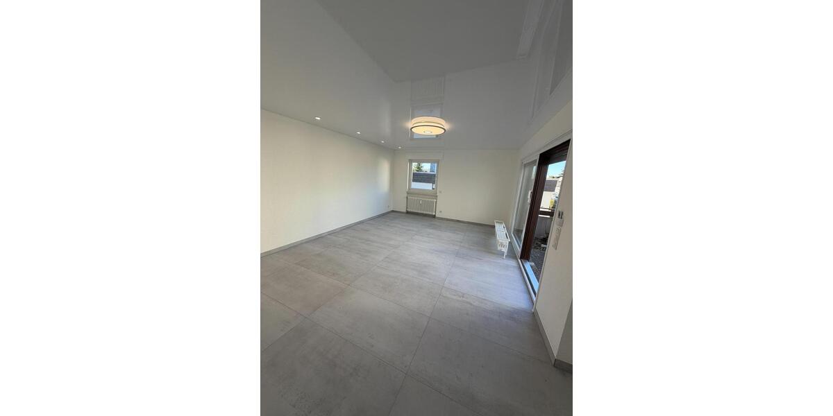 Erdgeschoßwohnung Saarbrücken Brebach-Fechingen - 2 Zimmer, 75 m&sup2;, 850&euro; | Angebot:24347627