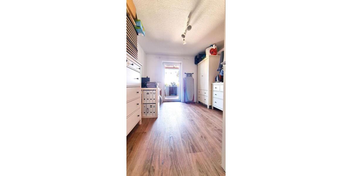 Dachgeschoßwohnung Köthen (Anhalt) - 3.5 Zimmer, 105 m&sup2;, 655&euro; | Angebot:25654555